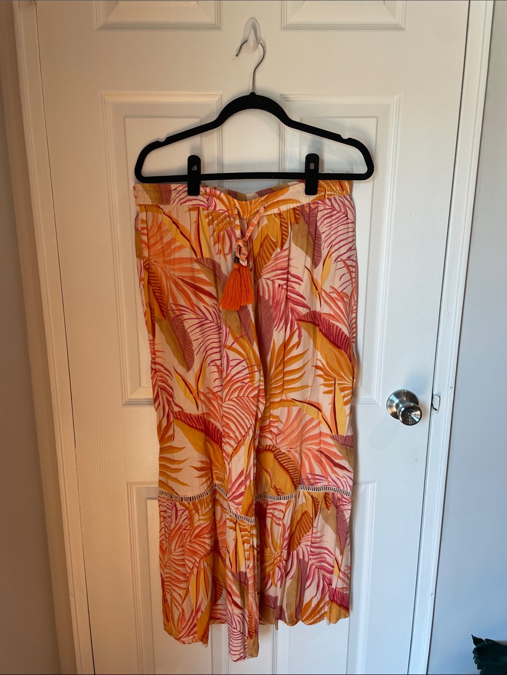 Tropical Print Wide-Leg Pants